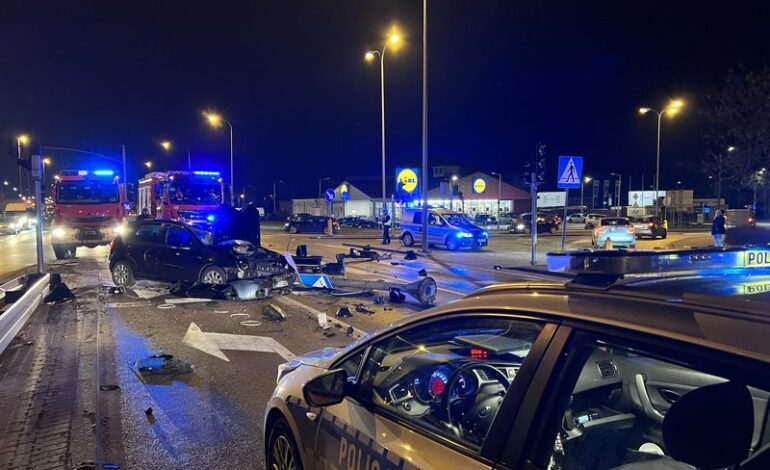  Wypadek z udziałem czterech samochodów na DK6 w Wejherowie