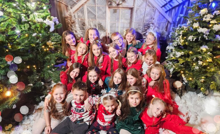  Dzieci z Redy nagrały świąteczną piosenkę