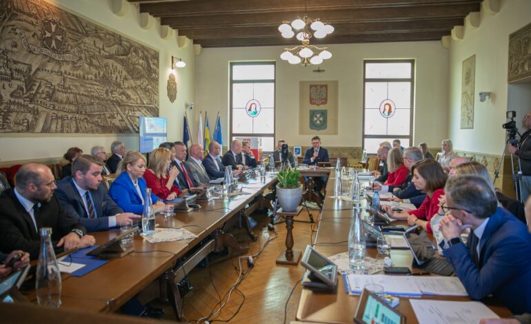  Po pierwszej sesji nowej kadencji Rady Miasta Wejherowa. Radni złożyli ślubowanie