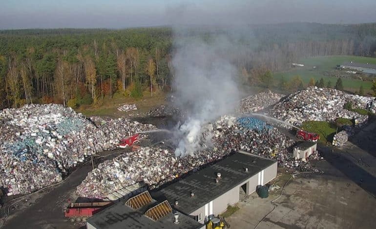  143 nielegalne wysypiska śmieci na Pomorzu – jak rozwiązać ten problem?